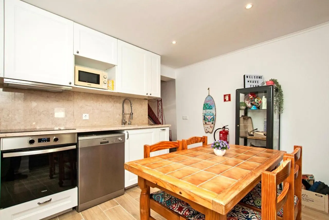 Apartamento Ponte 25 Abril Lisbon 0*,