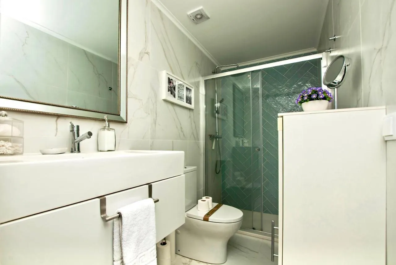 Apartamento Ponte 25 Abril Lisbon Portugal
